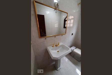 Casa à venda com 180m², 3 quartos e 1 vagaLavabo