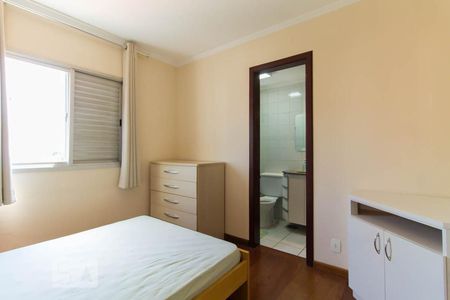 Suíte  de apartamento à venda com 2 quartos, 63m² em Vila Gumercindo, São Paulo