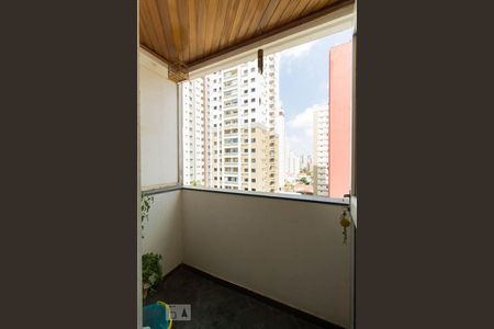 Varanda  de apartamento para alugar com 2 quartos, 63m² em Vila Gumercindo, São Paulo