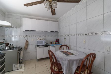 Casa à venda com 300m², 3 quartos e 3 vagasCozinha