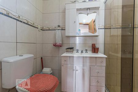 Banheiro da Suíte de casa para alugar com 3 quartos, 300m² em Passo D’areia, Porto Alegre