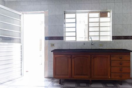 Cozinha de casa para alugar com 1 quarto, 55m² em Jardim Itápolis, São Paulo