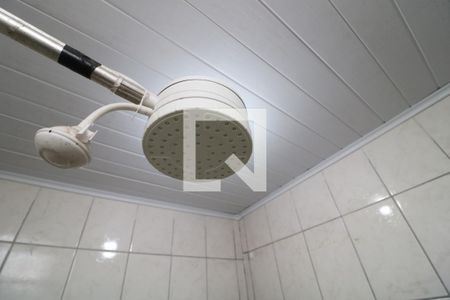 Banheiro de casa para alugar com 1 quarto, 35m² em Jardim Itápolis, São Paulo