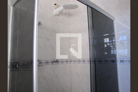 Banheiro Suíte 1 de casa para alugar com 2 quartos, 150m² em Jardim Santa Maria, São Paulo