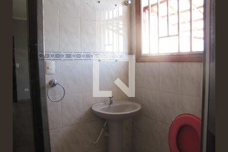 Banheiro Suíte 1 de casa para alugar com 2 quartos, 150m² em Jardim Santa Maria, São Paulo