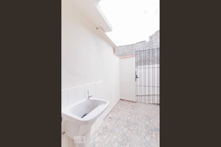 Casa para alugar com 50m², 1 quarto e sem vagaÁrea de Serviço