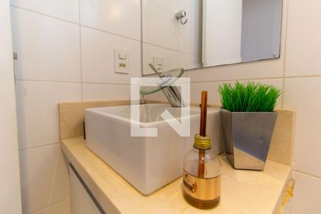 Apartamento à venda com 92m², 3 quartos e 2 vagas Apartamento à venda com 92m², 3 quartos e 2 vagasBanheiro da Suíte