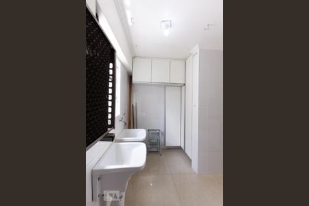 Apartamento para alugar com 82m², 3 quartos e 1 vagaÁrea de Serviço