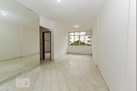Sala de apartamento à venda com 2 quartos, 80m² em Copacabana, Rio de Janeiro