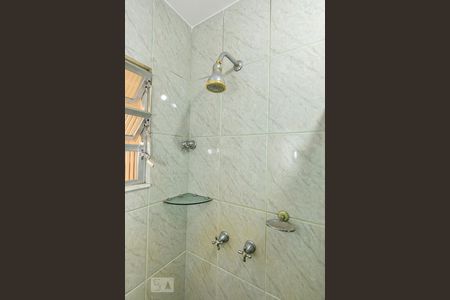 Apartamento à venda com 80m², 2 quartos e 1 vaga Apartamento à venda com 80m², 2 quartos e 1 vagaBanheiro Social