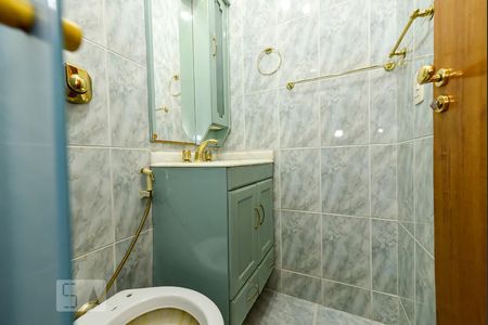 Apartamento à venda com 80m², 2 quartos e 1 vaga Apartamento à venda com 80m², 2 quartos e 1 vagaBanheiro da Suíte
