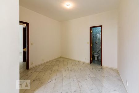 Apartamento à venda com 80m², 2 quartos e 1 vaga Apartamento à venda com 80m², 2 quartos e 1 vagaSuíte
