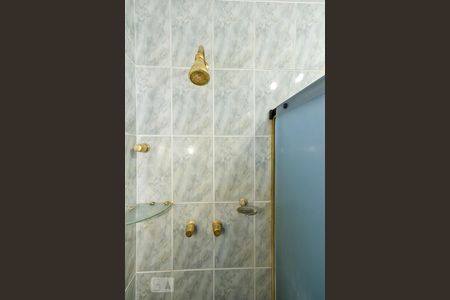 Apartamento à venda com 80m², 2 quartos e 1 vaga Apartamento à venda com 80m², 2 quartos e 1 vagaBanheiro da Suíte