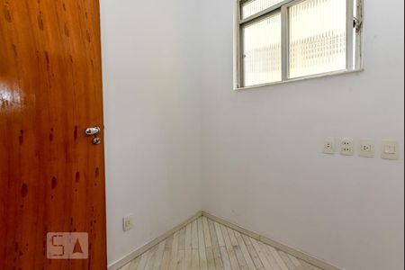 Apartamento à venda com 80m², 2 quartos e 1 vaga Apartamento à venda com 80m², 2 quartos e 1 vagaQuarto de Serviço