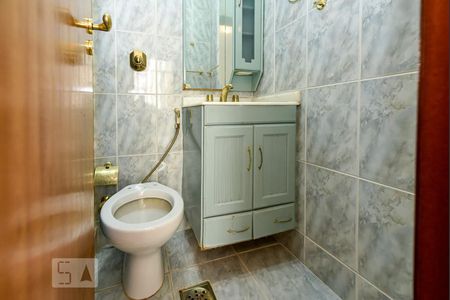 Apartamento à venda com 80m², 2 quartos e 1 vaga Apartamento à venda com 80m², 2 quartos e 1 vagaBanheiro da Suíte