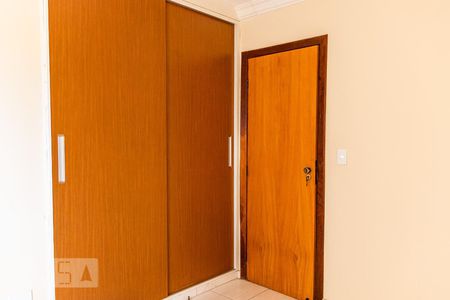 Quarto 1 de apartamento para alugar com 3 quartos, 85m² em Itapoã, Belo Horizonte