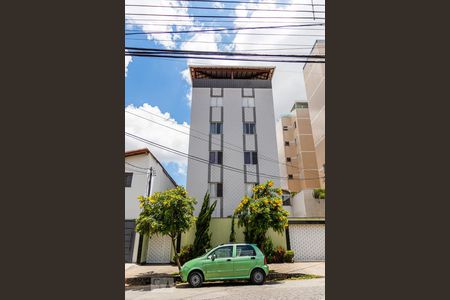 Apartamento para alugar com 85m², 3 quartos e 2 vagasFachada