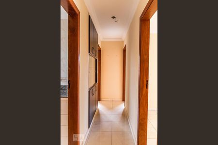 Corredor de apartamento para alugar com 3 quartos, 85m² em Itapoã, Belo Horizonte