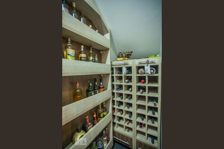 Casa à venda com 460m², 5 quartos e 7 vagasDispensa