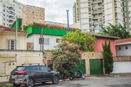 Casa à venda com 460m², 5 quartos e 7 vagasFachada