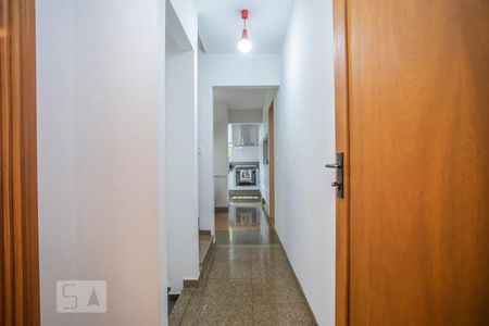 Casa à venda com 460m², 5 quartos e 7 vagasCorredor