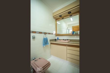 Casa à venda com 460m², 5 quartos e 7 vagasBanheiro Suíte