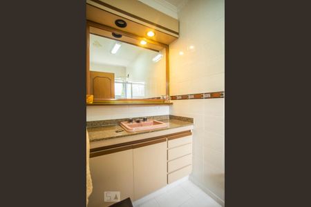 Casa à venda com 460m², 5 quartos e 7 vagasBanheiro Suíte