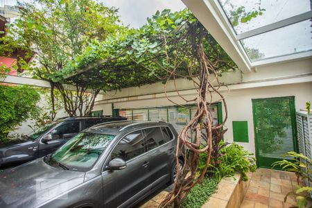 Casa à venda com 460m², 5 quartos e 7 vagasGaragem