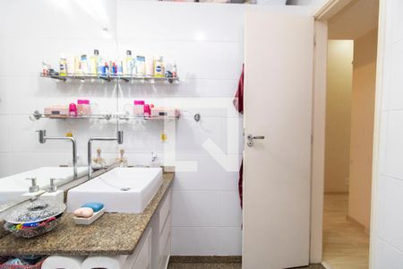 Apartamento à venda com 136m², 3 quartos e 2 vagasBanheiro