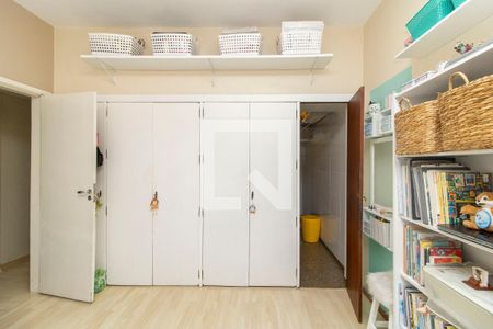 Apartamento à venda com 136m², 3 quartos e 2 vagasQuarto 3