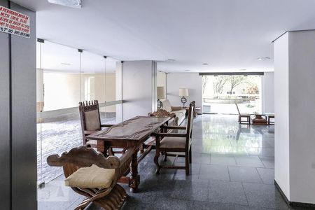 Apartamento à venda com 127m², 2 quartos e 1 vagaHall Social