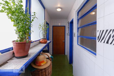 Apartamento à venda com 127m², 2 quartos e 1 vagaÁrea de Serviço