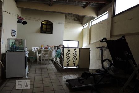 Casa à venda com 166m², 4 quartos e 2 vagasÁrea de Serviço