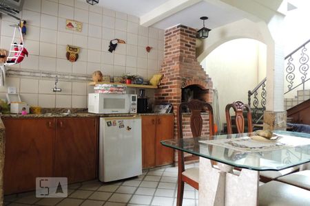 Casa à venda com 166m², 4 quartos e 2 vagasCopa