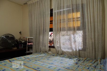 Casa à venda com 166m², 4 quartos e 2 vagasQuarto 3