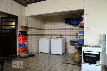 Casa à venda com 166m², 4 quartos e 2 vagasÁrea de Serviço