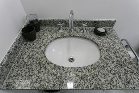 Apartamento para alugar com 65m², 2 quartos e 2 vagasBanheiro da Suíte