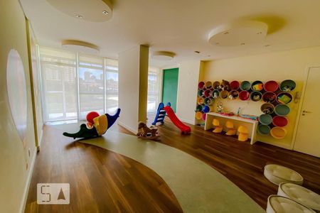 Apartamento para alugar com 65m², 2 quartos e 2 vagasÁrea comum - Brinquedoteca