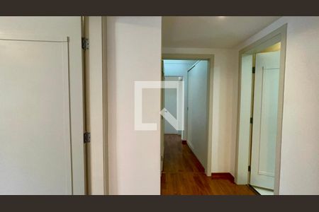 Quarto 1 de apartamento para alugar com 3 quartos, 130m² em Jardim Paulista, São Paulo