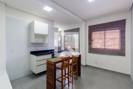 Sala/Cozinha de casa de condomínio para alugar com 1 quarto, 47m² em Vila Ema, São Paulo