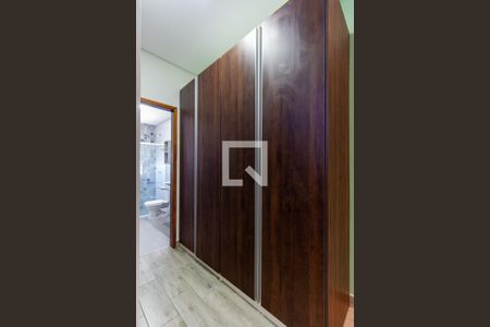 Casa de condomínio para alugar com 47m², 1 quarto e 1 vagaQuarto - Armários