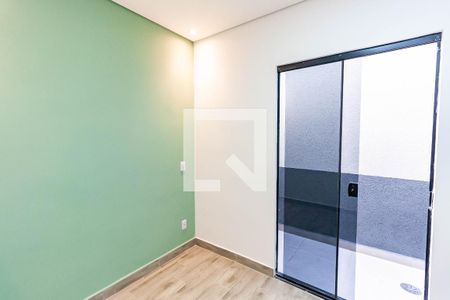 Quarto 2 de casa para alugar com 2 quartos, 54m² em Vila Ema, São Paulo