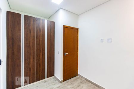Quarto 2 de casa para alugar com 2 quartos, 54m² em Vila Ema, São Paulo