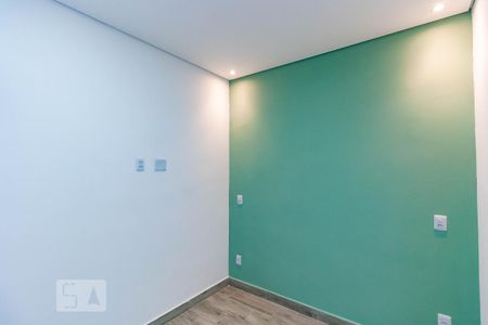 Quarto 2 de casa para alugar com 2 quartos, 54m² em Vila Ema, São Paulo