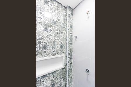 Banheiro de casa para alugar com 2 quartos, 54m² em Vila Ema, São Paulo
