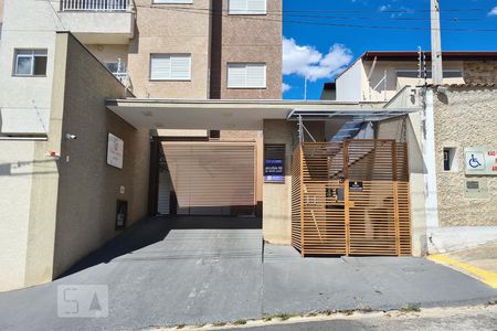 Apartamento para alugar com 55m², 2 quartos e 1 vagaFachada