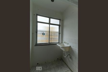 Área de serviço de apartamento para alugar com 2 quartos, 52m² em Vila Nova, Porto Alegre