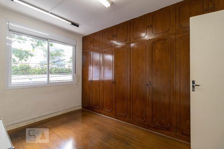 Casa à venda com 900m², 4 quartos e 1 vaga Casa à venda com 900m², 4 quartos e 1 vagaQuarto 3