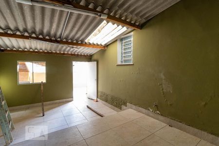Casa à venda com 900m², 4 quartos e 1 vaga Casa à venda com 900m², 4 quartos e 1 vagaSalão