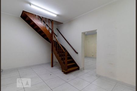 Casa à venda com 900m², 4 quartos e 1 vaga Casa à venda com 900m², 4 quartos e 1 vagaSala de Estar 2